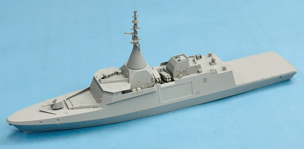 アカデミー製　1/400戦艦ミズーリRC改（送受信機、防水アンプ付属） アカデミー製 1/400戦艦ミズーリRC改（送受信機、防水アンプ付属