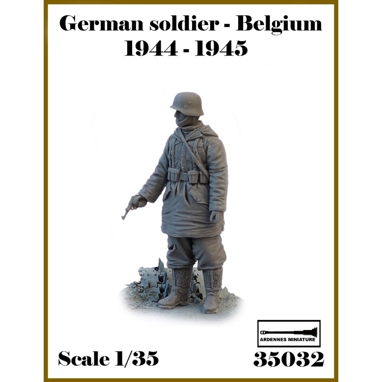 【新製品】AR35032 1/35 WWII ドイツ ベルギーの戦い1944-1945＃5 拳銃を持つ兵士(1体入)