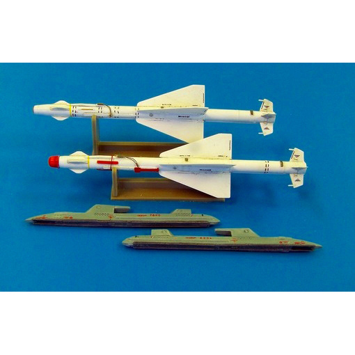 【新製品】[2005424840209] AL4020)R-23T(AA-7B) エイペックス 赤外線誘導 中距離空対空ミサイル