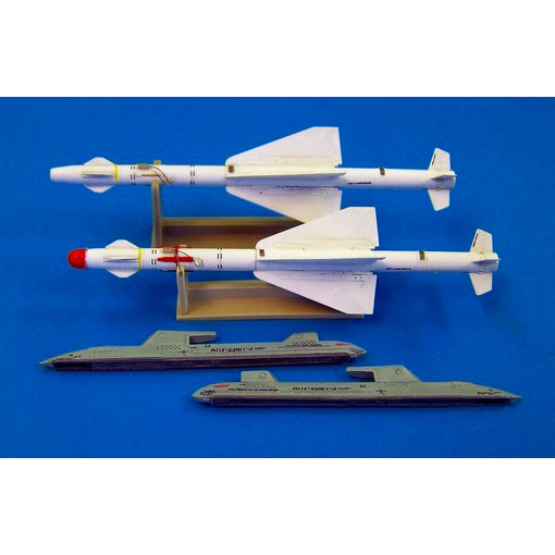 【新製品】[2005424840223] AL4022)R-24T(AA-7D) エイペックス 赤外線誘導 中距離空対空ミサイル