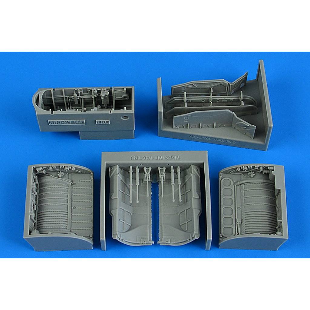 【新製品】2296 1/32 MiG-21MF フィッシュベッドJ 着陸装置格納庫 (トランペッター用)