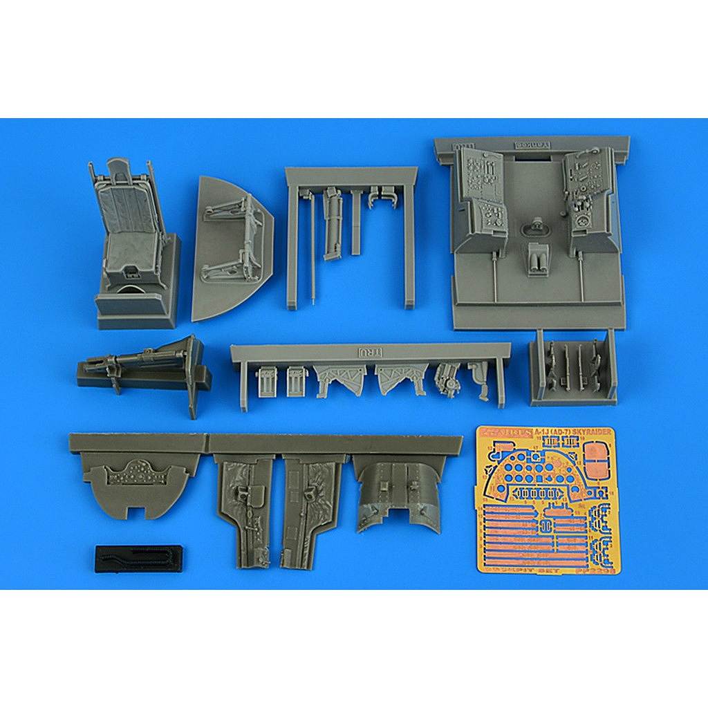 【新製品】2298 1/32 A-1J (AD-7) スカイレーダー コクピットセット (トランペッター用)