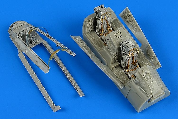 【再入荷】4715 F-14A トムキャット コクピットセット