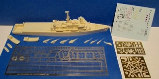 【再入荷】70015)HMS フィアレス級強襲揚陸艦 L10 フィアレス Fearless 1982