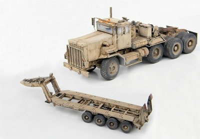 【新製品】72001X)アメリカ陸軍 オシュコシュ M911 8×6 戦車運搬トラック C-HET & オシュコシュ M747 60t トレーラー セット