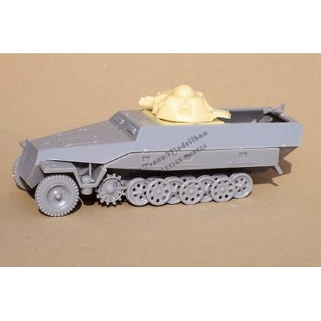 【新製品】MT72032 ドイツ Sd.Kfz.251D w/ルノー R-35砲塔搭載型 コンバージョンセット