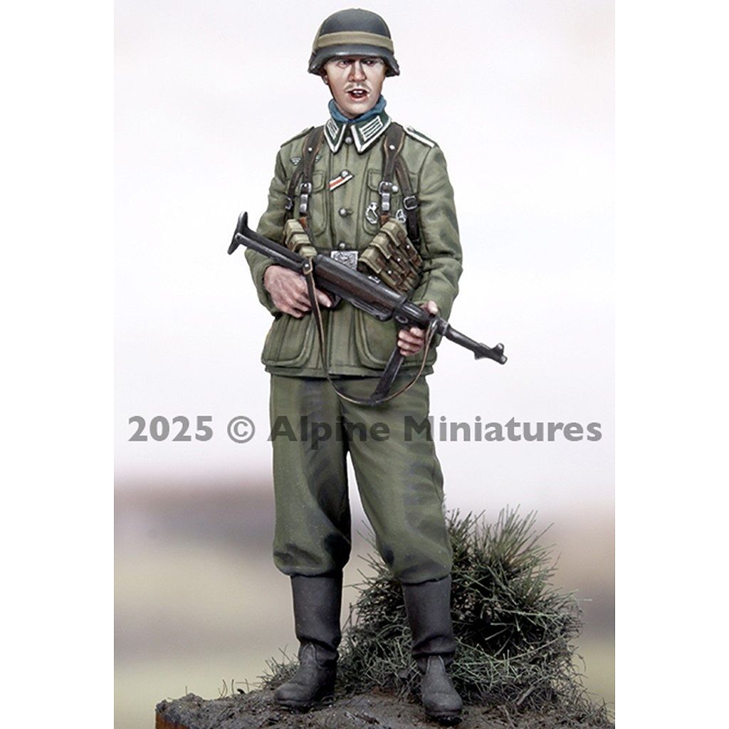 【新製品】35330 1/35 WWII ドイツ MP40を持つ装甲擲弾兵下士官