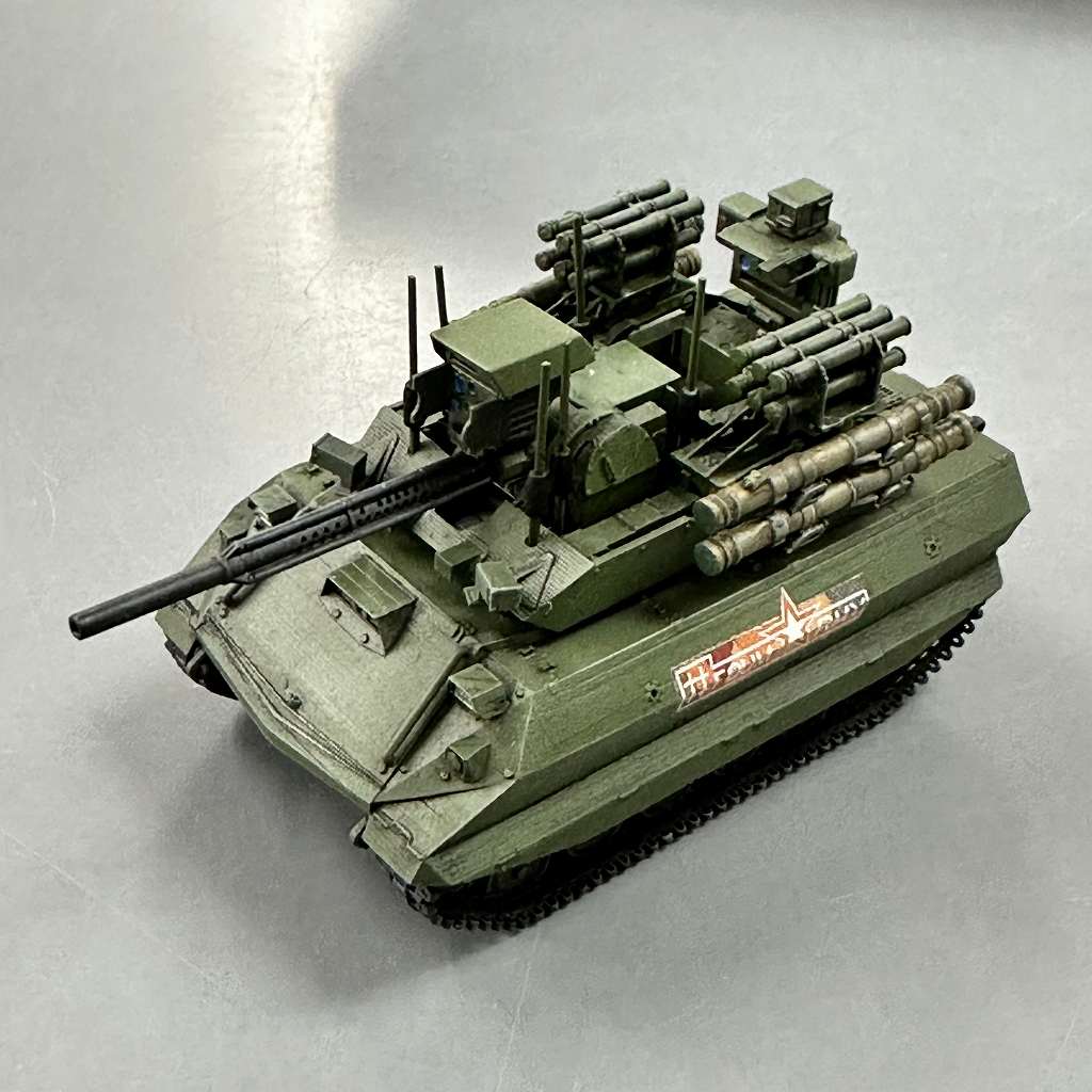 【新製品】ロシア 無人戦闘車両（UCGV）システム ウラン9