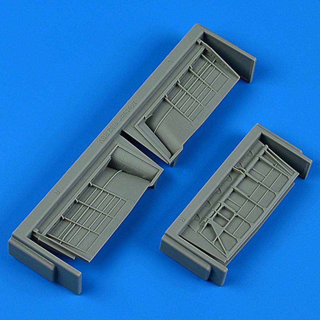 【新製品】32356 1/32 グロスター ミーティア F.8/FR.9 ランディングフラップ(レベル用)