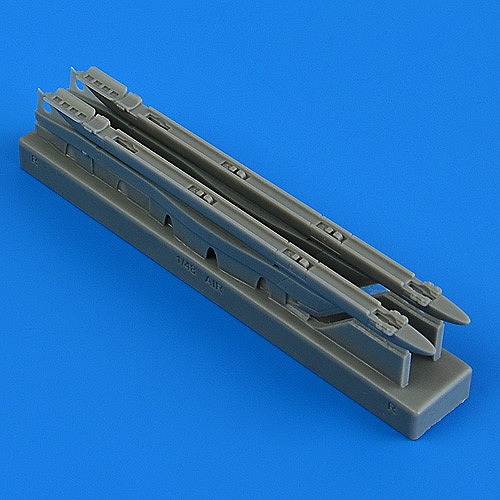 【新製品】49168 1/48 セパキャット ジャギュアGR.1/GR.1a 翼上パイロンw/AIM-9 ランチャー(エアフィックス用)
