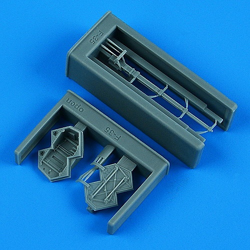 【新製品】72703 1/72 F-35A/B/C ライトニングII 搭乗ラダー (展開状態) (タミヤ用)