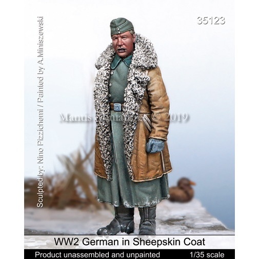 【新製品】35123 WWII 独 ドイツ陸軍 羊革のコートを着た士官