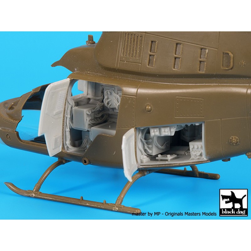 【新製品】A48034 OH-58D カイオワ 電子装備