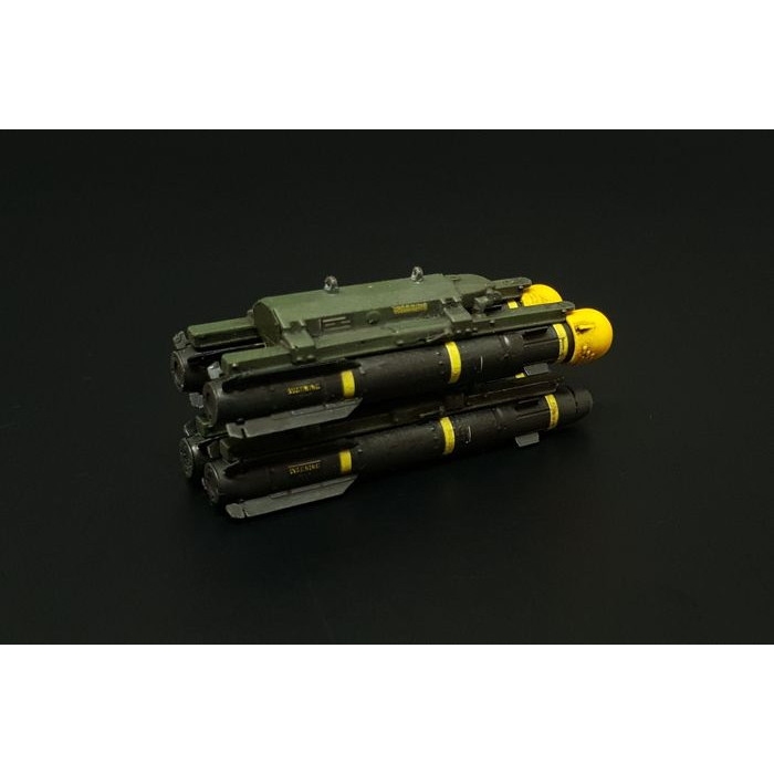 【新製品】BRL48153 1/48 AGM-114 ヘルファイアミサイル (ミサイル x 8 & ラック x 2)(レジン + エッチング)