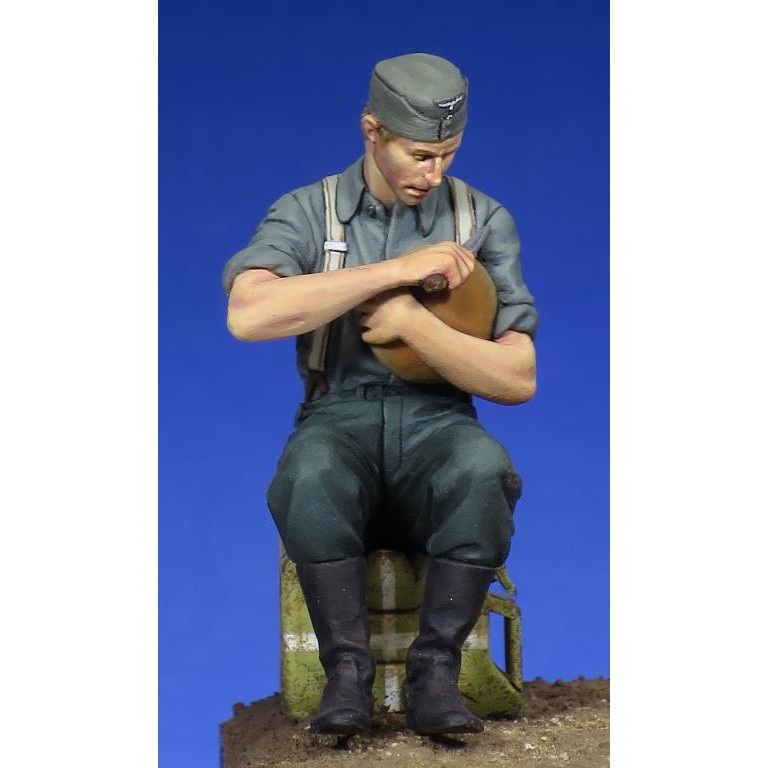 【新製品】35145 WWII 独 歩兵 ｢食事中」