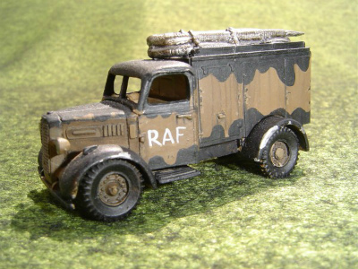 【新製品】042)RAF 滑走路除氷車輌