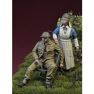 【新製品】DD35134 WWII 負傷したBEF(イギリス海外派遣軍)兵士と手当てを施す従軍看護師セット 1940年