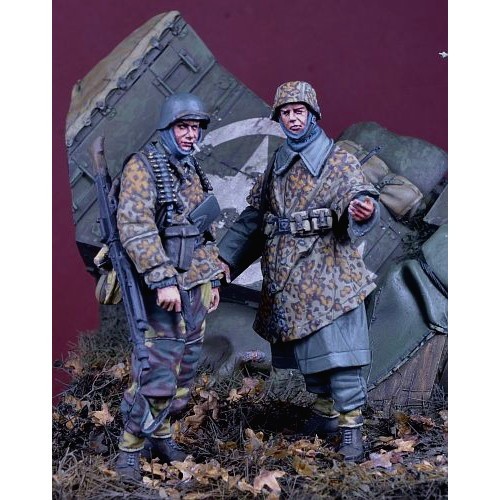【新製品】DD35208 1/35 WWII ドイツ武装親衛隊 MG42機関銃手と迷彩ポンチョの兵士 ハンセン戦闘団 アルデンヌ1944(2体セット)