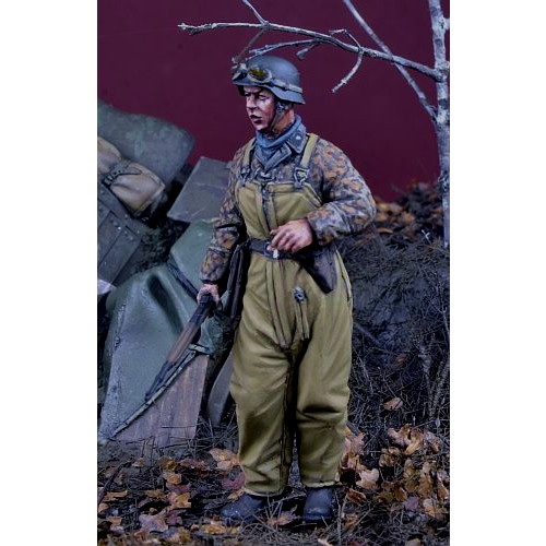 【新製品】DD35209 1/35 WWII ドイツ武装親衛隊 タンカーストラウザーズを履いた下士官 ハンセン戦闘団 アルデンヌ1944