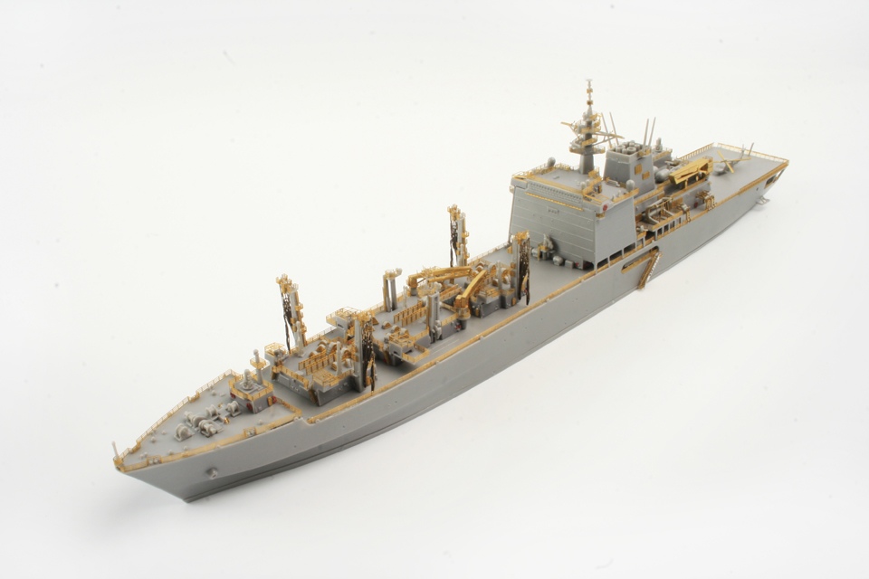 【新製品】051863)補給艦 ましゅう型専用エッチングパーツセット