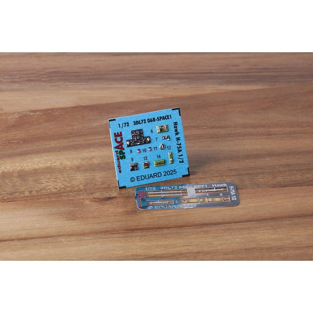 【新製品】3DL72068 1/72 カーチス ホーク H-75A1/2 スペース内装3Dデカール w/エッチングパーツセット (アルマホビー用