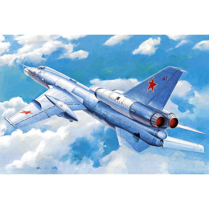 【新製品】01695 ソビエト軍 ツポレフ Tu-22K ブラインダーB 戦略爆撃機