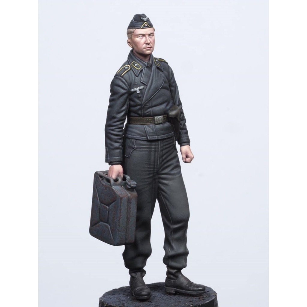 【新製品】PLASTIC INVASION OD#05 1/35 WWII ドイツ ジェリカンを運ぶ国防軍戦車兵